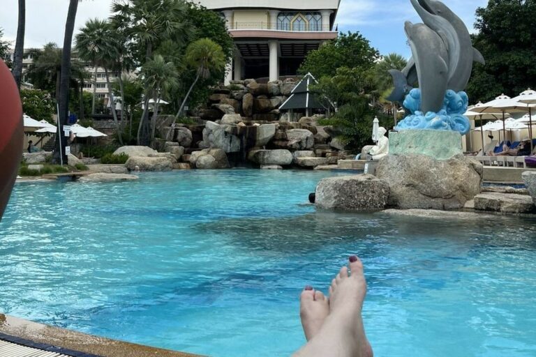 Лакшери под прицелом: налоговая ищет в соцсетях россиян фото из отпусков и дорогие покупки