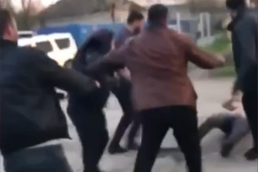 «Должны извиниться»: глава Ставрополья потребовал «жёсткого» наказания для цыган, толпой избивших фронтовика при ребёнке