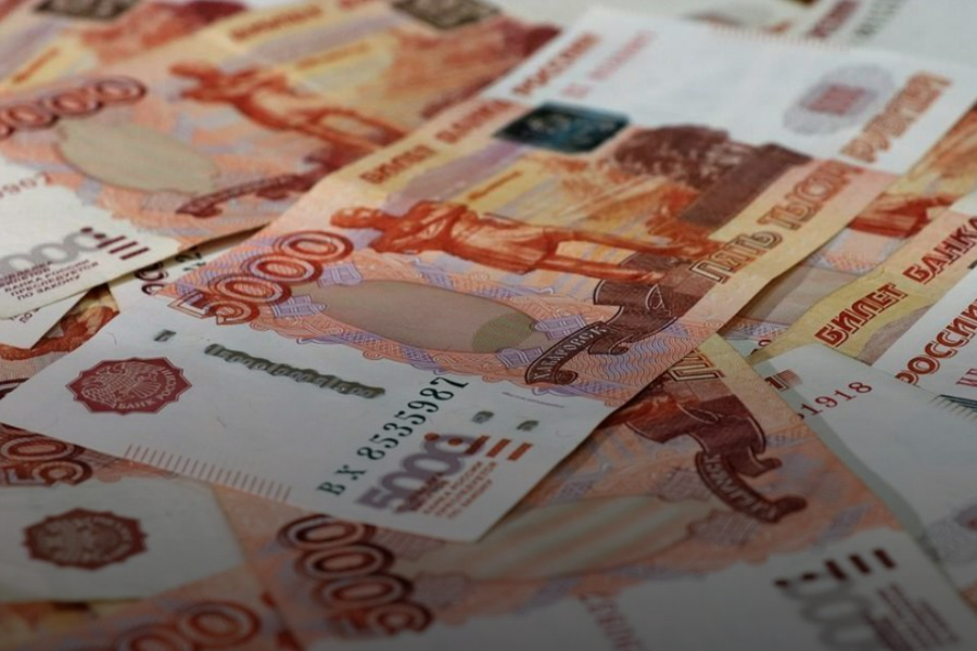 Зарплаты и бонусы топ-менеджеров российских банков превысили годовые бюджеты регионов РФ