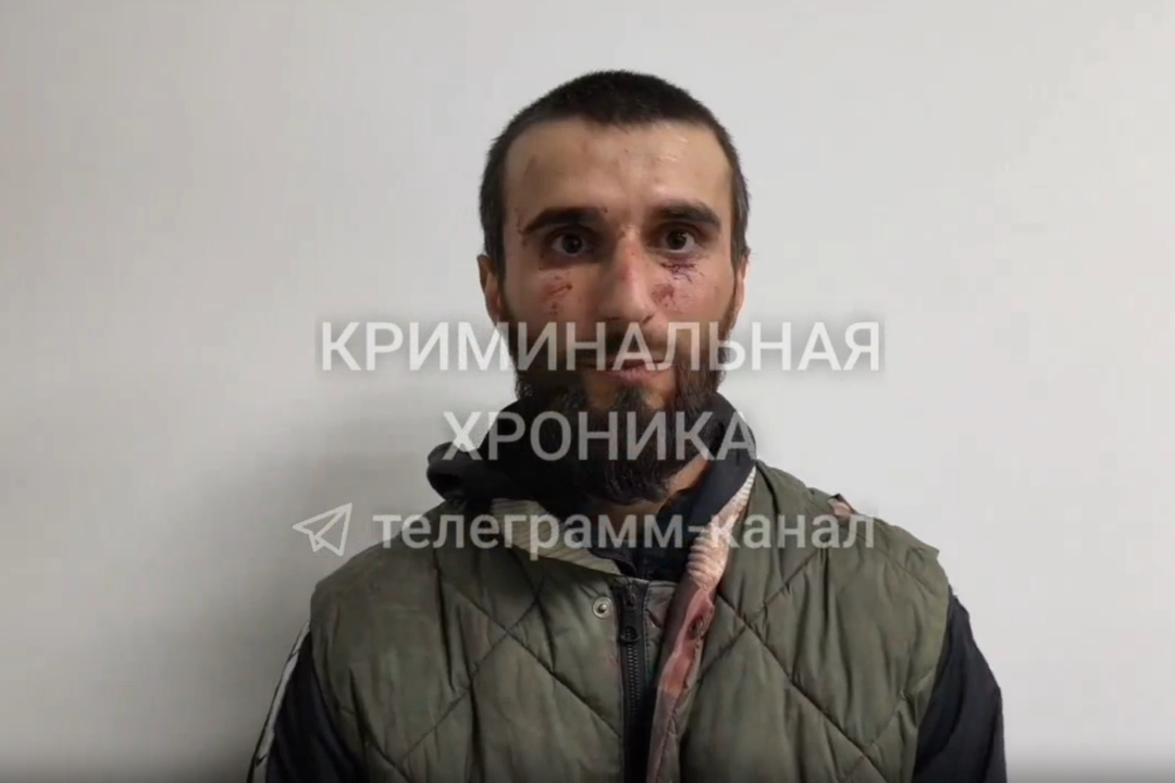 «Был под мефедроном»: дагестанец с ножом напал на врачей в больнице Махачкалы, чтобы отомстить за «обиженную» мать