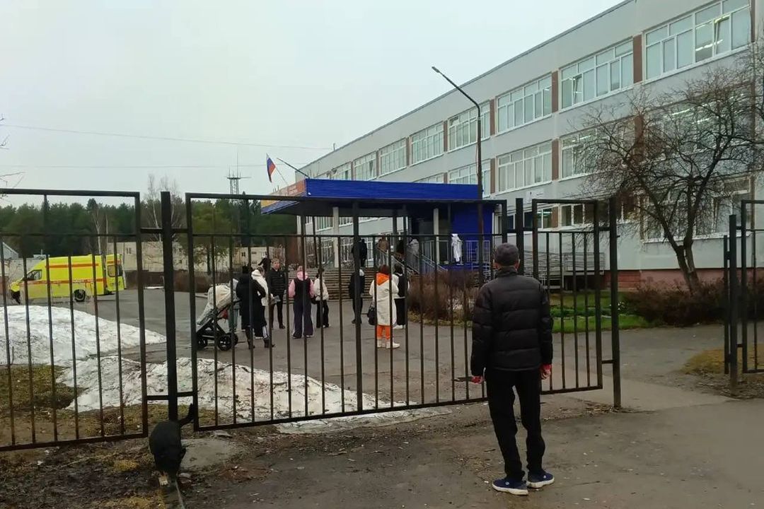 «Обещал добраться до каждого»: пермский школьник расправился с учителем из-за недопуска к экзамену