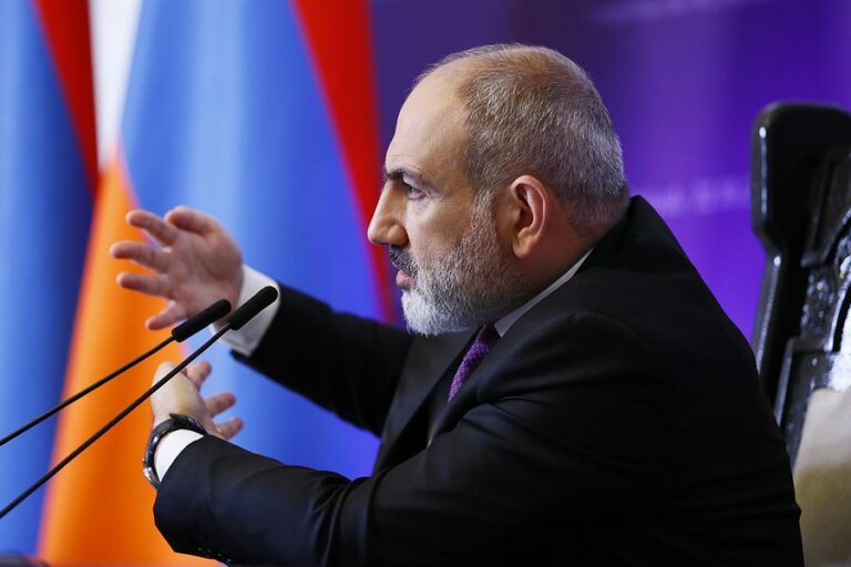 «Около тонны привёз себе в Армению»: российский бизнесмен обвинил Пашиняна в употреблении галлюциногенных грибов