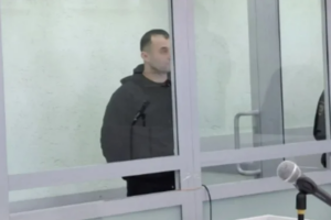 «Назвал поросятами»: новый россиянин, едва не убивший главу администрации в Пензенской области, получил два года колонии