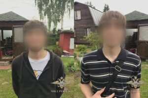 Силовики задержали бородатых автоподставщиков, напавших на полицейского в центре Москвы