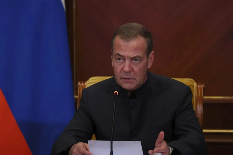 «Напугали ежа голым задом»: Медведев ответил на угрозы Каллас о запрете на въезд в ЕС участникам СВО