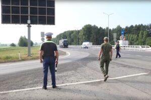 После атаки дронов на Омский НПЗ транзитным фурам запретили въезд в Кемерово