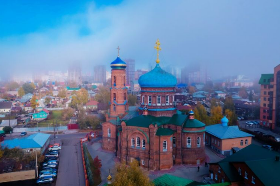 Иностранца отправили в колонию на 14 лет за попытку поджога кафедрального собора в Барнауле