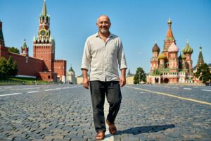«Вы всегда заботитесь о нас»: мигрант признался в любви Путину и попросил у него квартиру в Москве