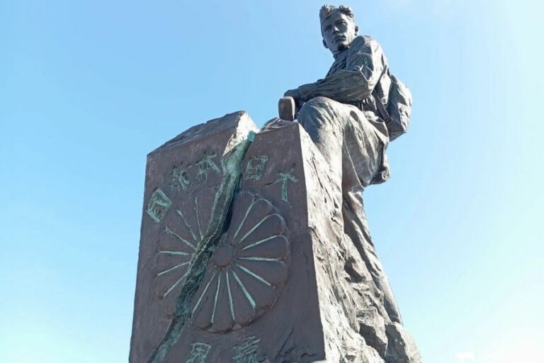 Токио потребовал демонтировать установленный в Хабаровске памятник, посвящённый победе СССР над Японией