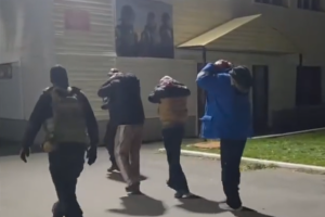 «Прятались в России»: в ХМАО нелегальные мигранты поселились в пустующей мечети